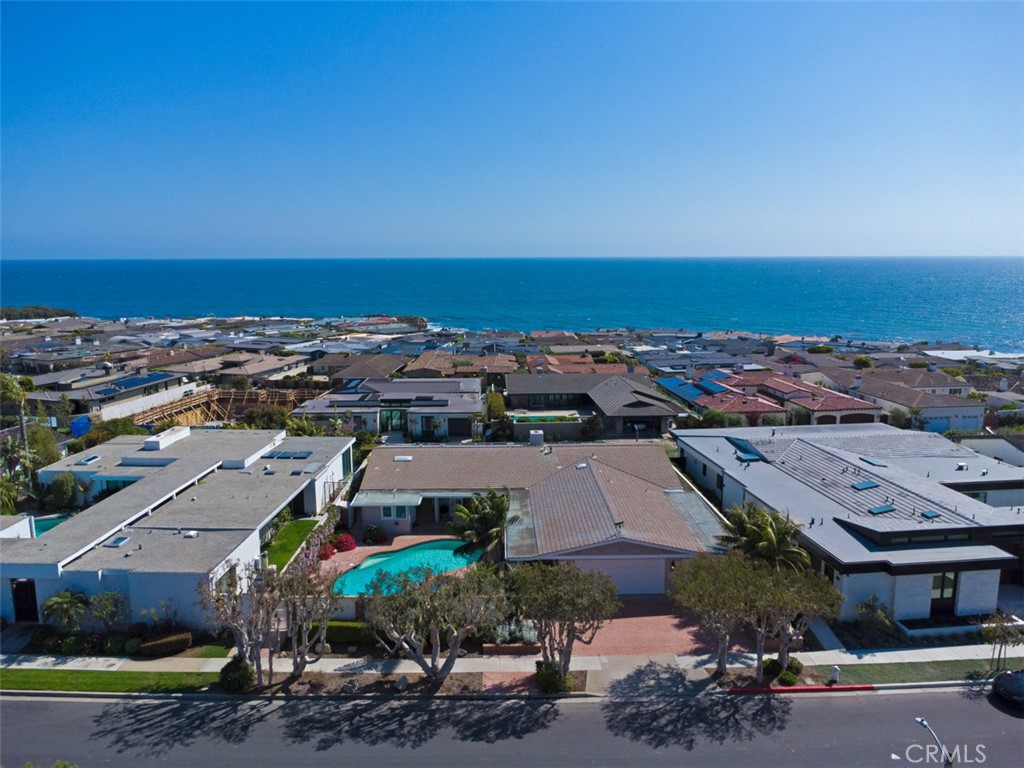 4521 Orrington Road Corona del Mar, CA 92625 - Photo 2 of 51