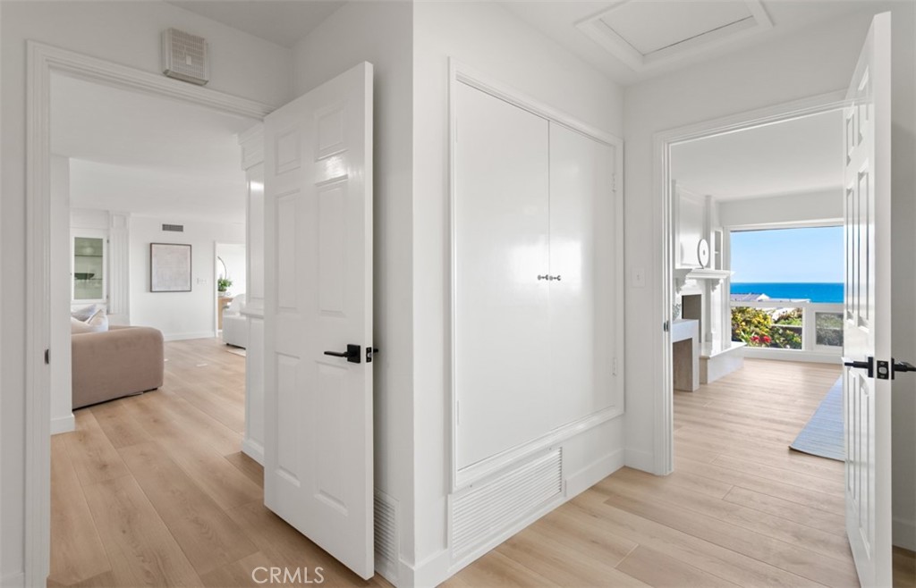 4521 Orrington Road Corona del Mar, CA 92625 - Photo 31 of 51 Hallway to bedrooms from great room