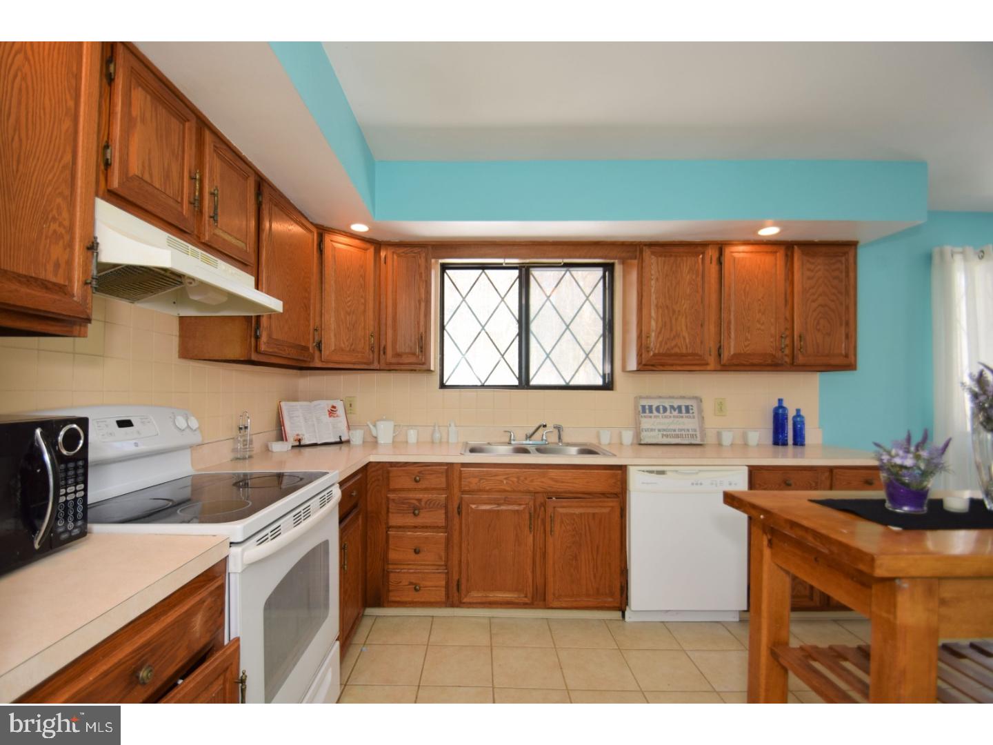 1403 Evans Road Pottstown, PA 19465 - Photo 8 of 25 Kitchen