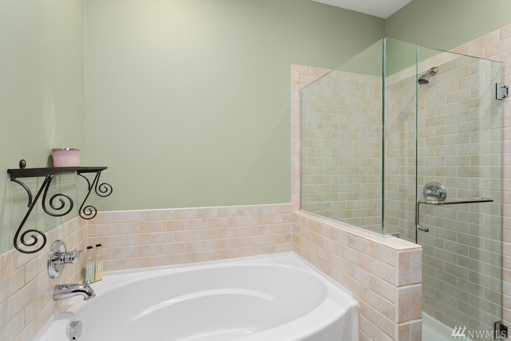 3008 Southwest Graham Street Seattle, WA 98126 - Photo 11 of 26 Gallery Image 11