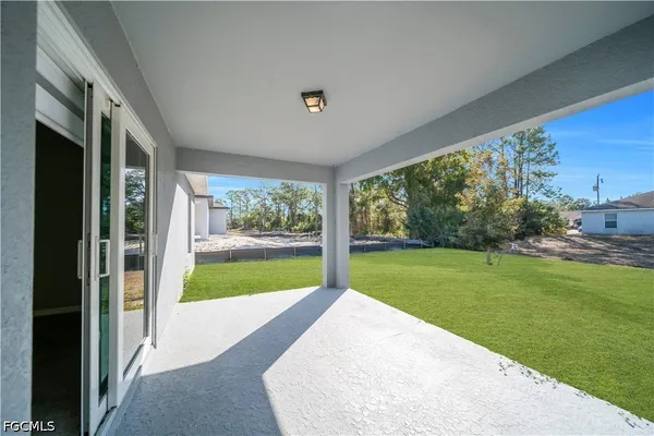 $1,600 | 2617 53rd Street West, Lehigh Acres, FL 33971