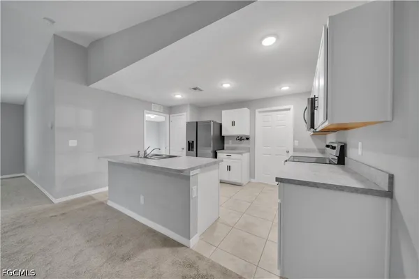 $1,600 | 2617 53rd Street West, Lehigh Acres, FL 33971