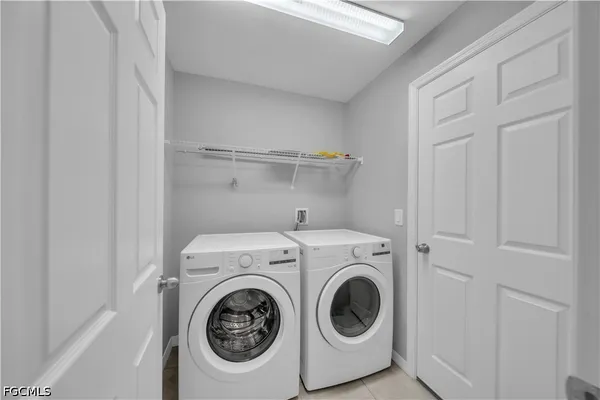 $1,600 | 2617 53rd Street West, Lehigh Acres, FL 33971