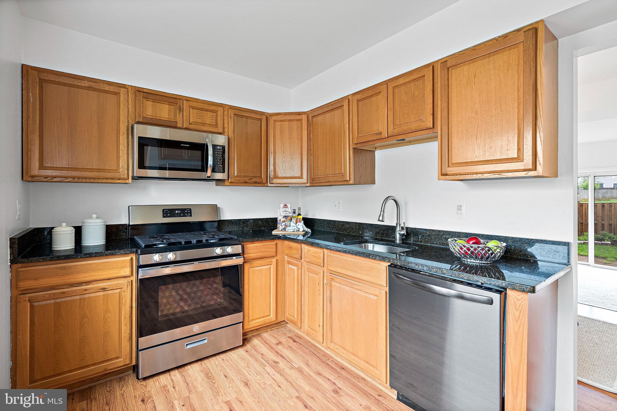 7522 Remington Road Manassas, VA 20109 - Photo 8 of 28 Gallery Image 8