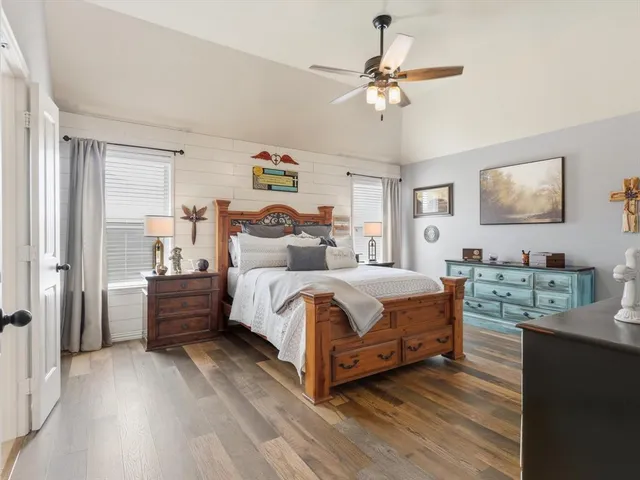 $439,500 | 100 Valle Court, Azle, TX 76020