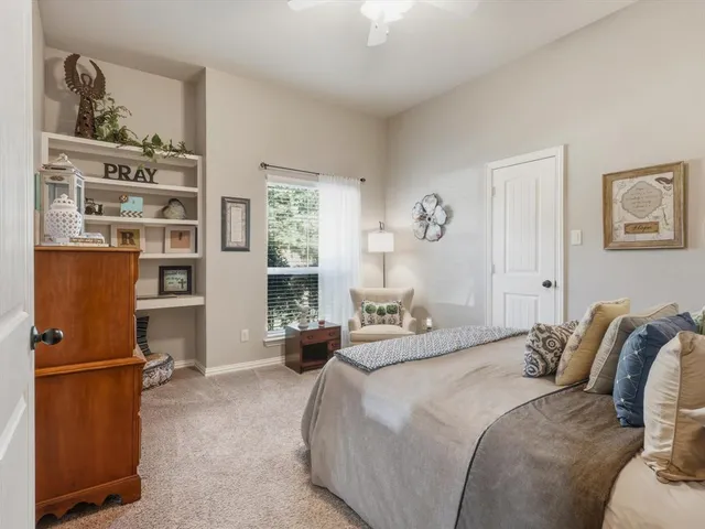 $439,500 | 100 Valle Court, Azle, TX 76020