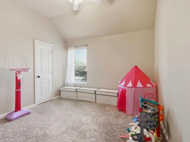 $439,500 | 100 Valle Court, Azle, TX 76020