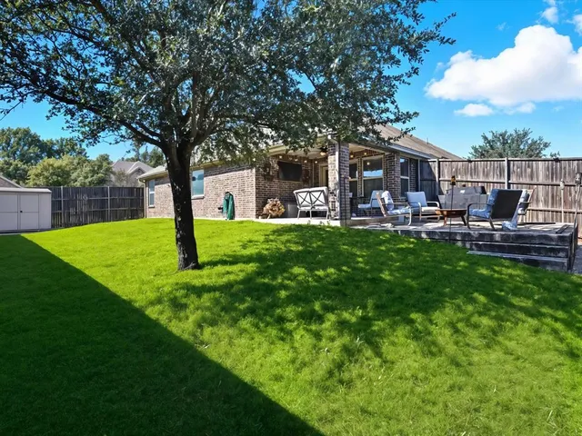 $439,500 | 100 Valle Court, Azle, TX 76020