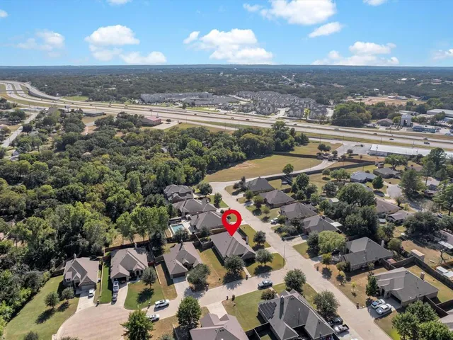 $439,500 | 100 Valle Court, Azle, TX 76020