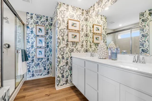 $427,490 | 750 West Ashton Drive, St. Charles, IL 60174