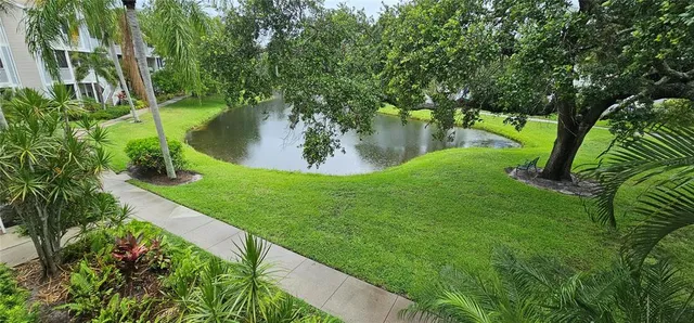 $3,000 | 850 South Tamiami Trail, Unit 230, Sarasota, FL 34236