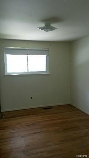 23386 Tuck Road Farmington Hills, MI 48336 - Photo 8 of 11