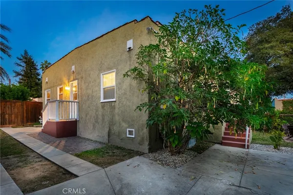 $925,000 | 466 Wickliffe Drive, Pasadena, CA 91104