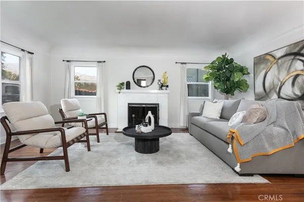 $925,000 | 466 Wickliffe Drive, Pasadena, CA 91104