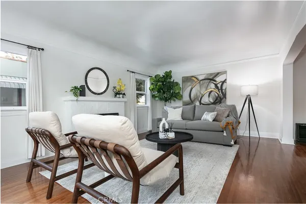 $925,000 | 466 Wickliffe Drive, Pasadena, CA 91104