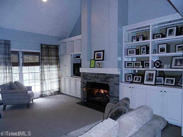 2807 Lockland Drive Oak Ridge, NC 27310 - Photo 9 of 13 Living Room.