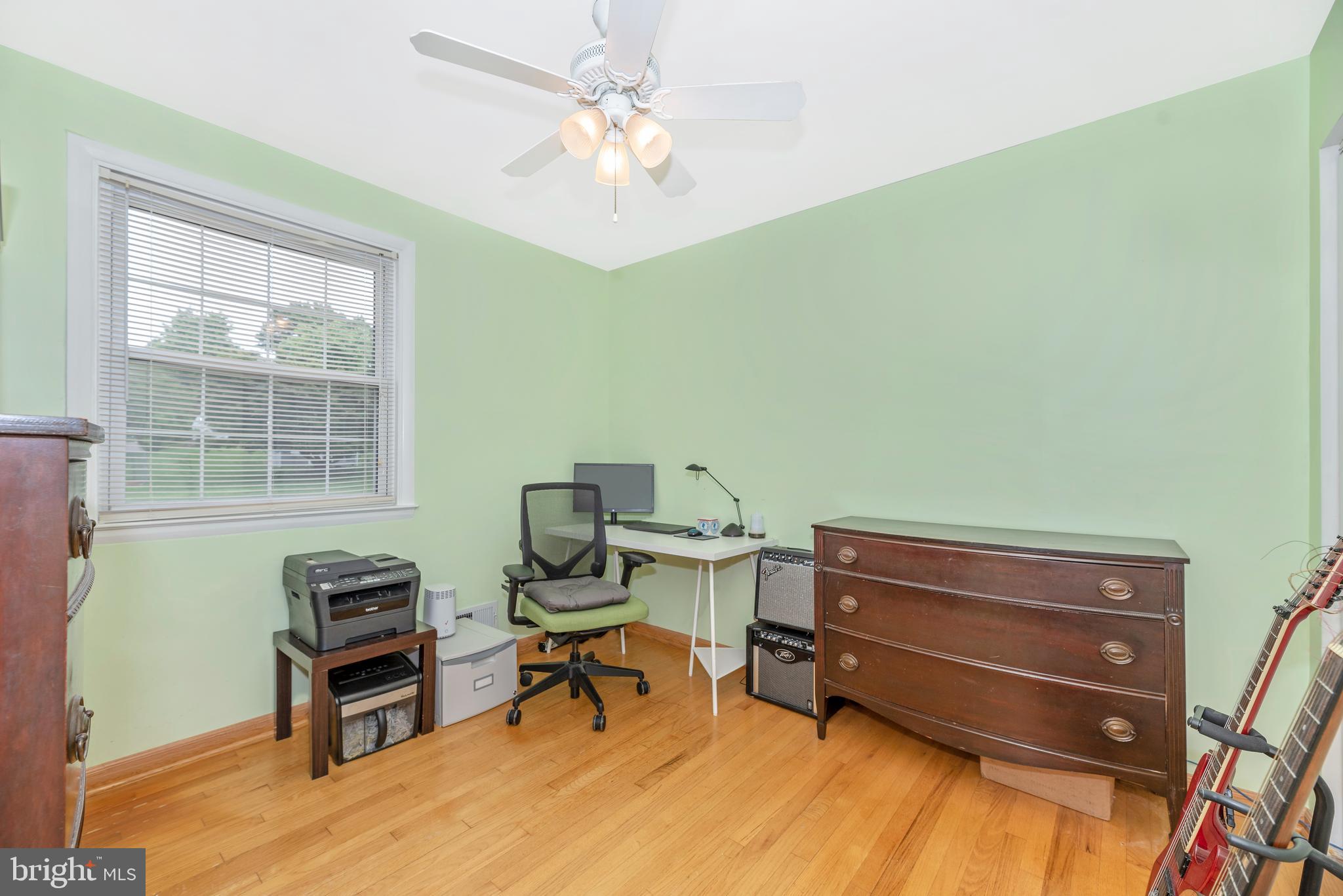 229 Homevale Road Reisterstown, MD 21136 - Photo 27 of 52 Office/Bedroom