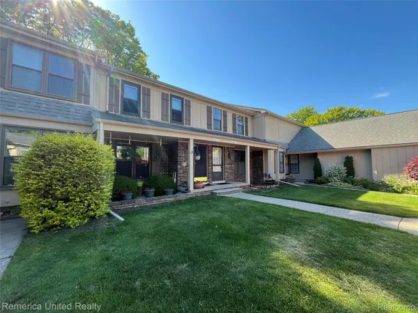 $156,000 | 31621 Green Meadow Lane, Warren, MI 48093