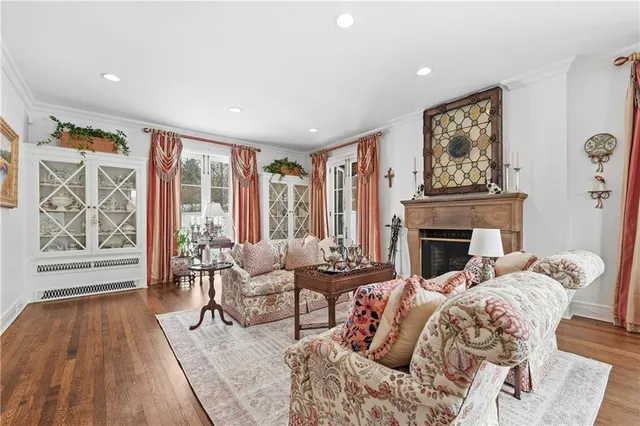 $2,100,000 | 470 Fairview Road, Pittsburgh, PA 15238