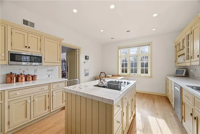 $2,100,000 | 470 Fairview Road, Pittsburgh, PA 15238