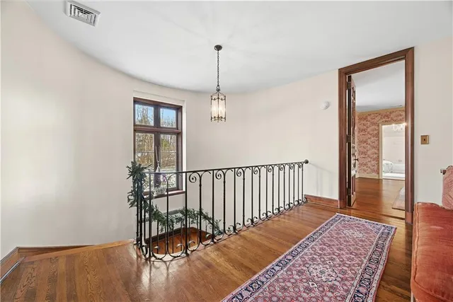 $2,100,000 | 470 Fairview Road, Pittsburgh, PA 15238