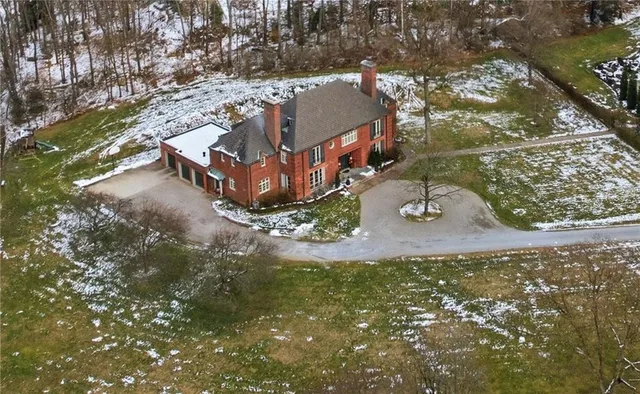 $2,100,000 | 470 Fairview Road, Pittsburgh, PA 15238