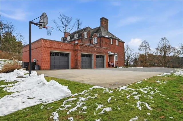 $2,100,000 | 470 Fairview Road, Pittsburgh, PA 15238