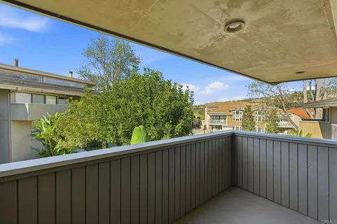 $819,000 | 7538 Gibraltar Street, Unit D, Carlsbad, CA 92009