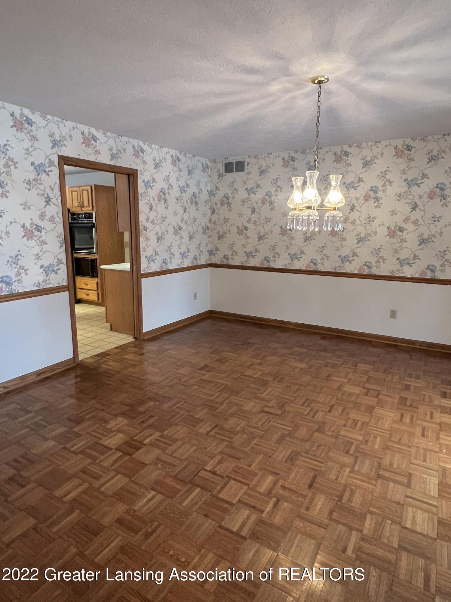 2557 Dustin Road Okemos, MI 48864 - Photo 10 of 53 DINING ROOM