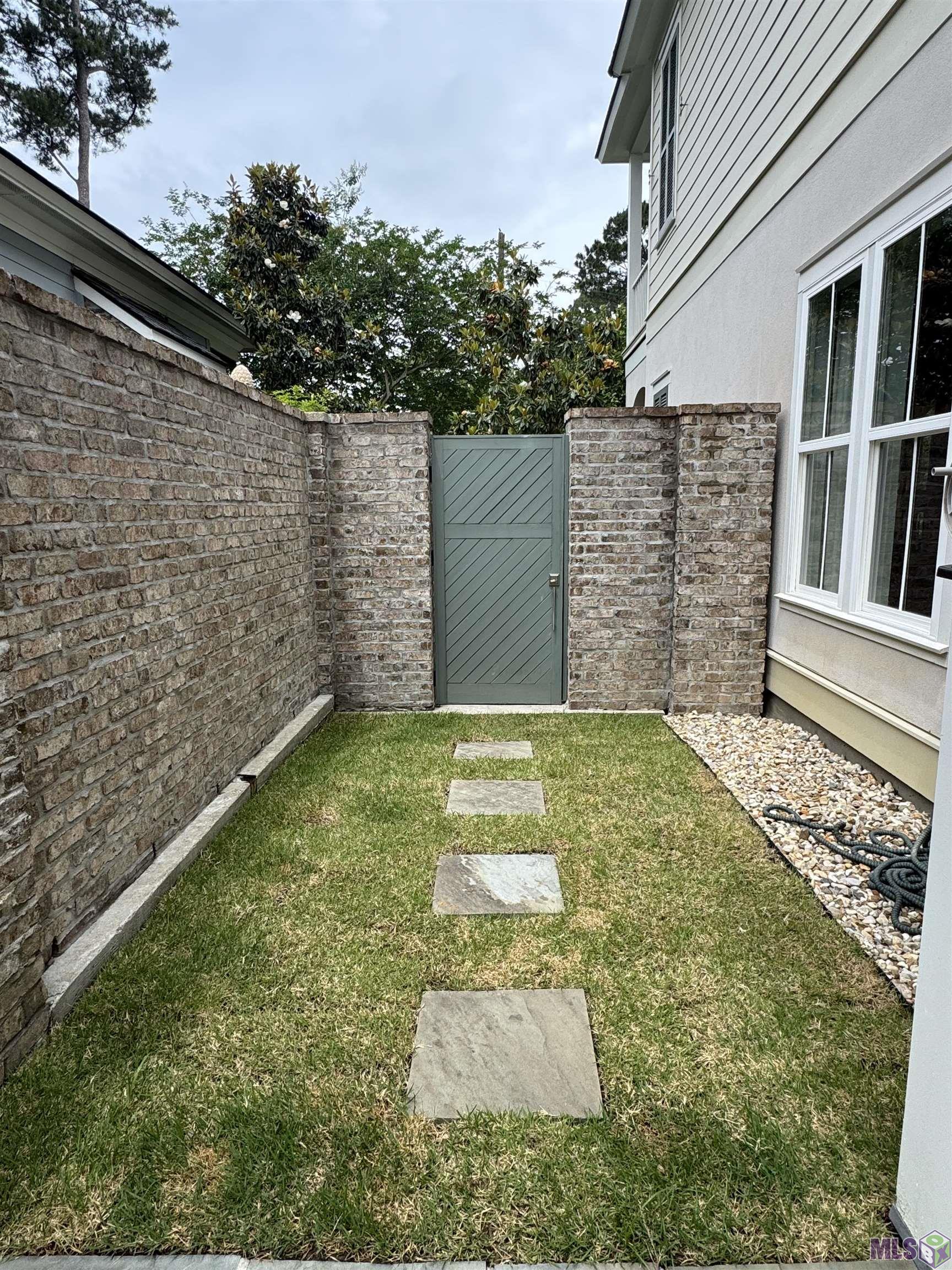 2018 Glasgow Avenue Baton Rouge, LA 70808 - Photo 28 of 37