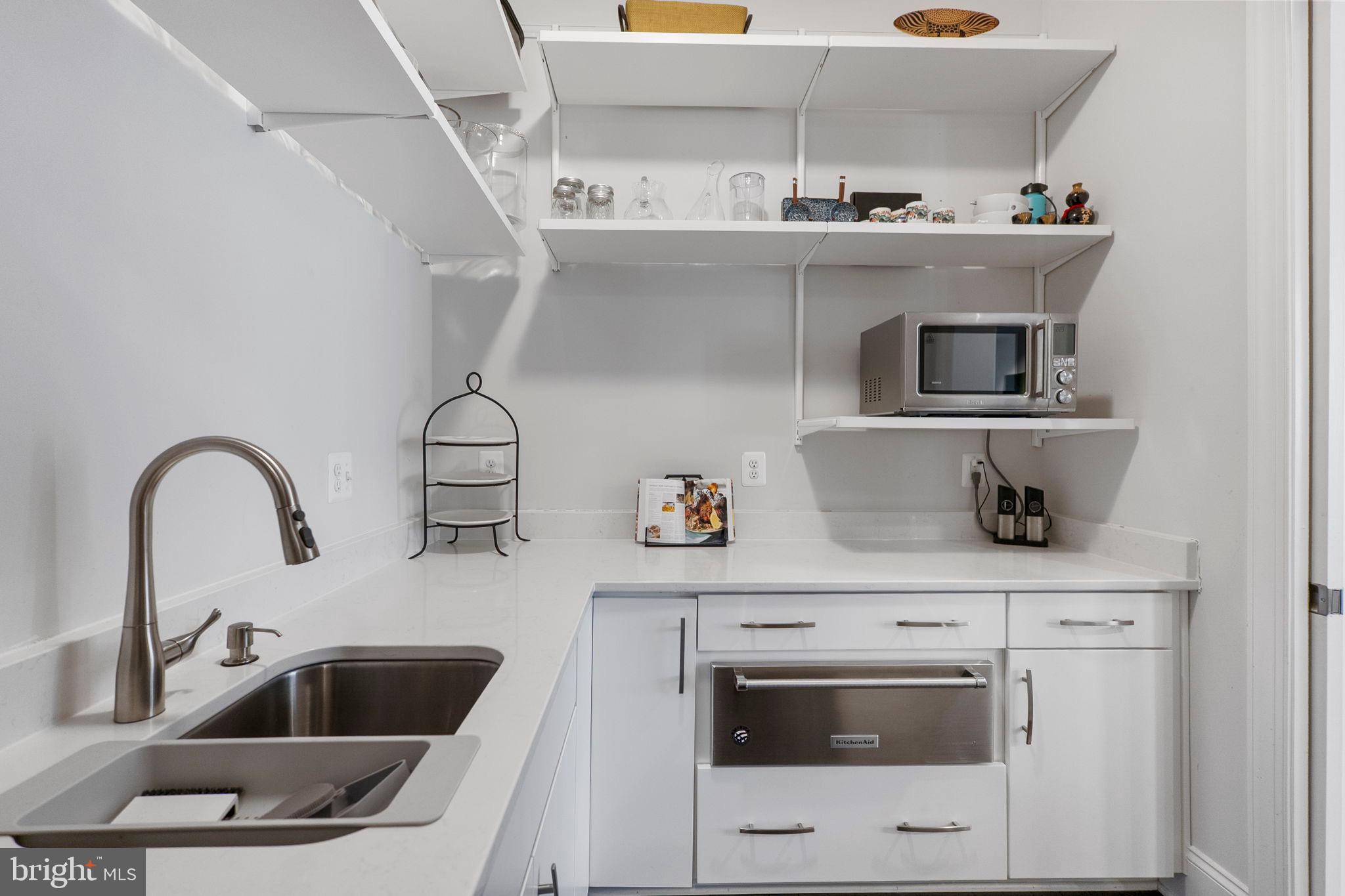 11760 Glen Mill Road Potomac, MD 20854 - Photo 19 of 64 Amazing Butler's pantry