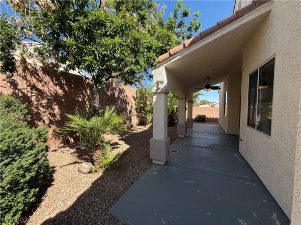 $2,750 | 1113 Heaton Avenue, Henderson, NV 89052
