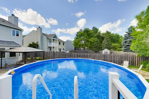 $489,000 | 2446 Lawson Boulevard, Gurnee, IL 60031