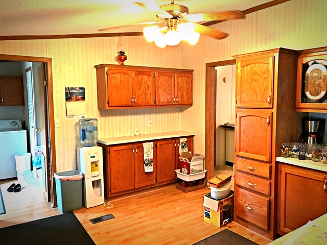 3557 East 1925th Road Ottawa, IL 61350 - Photo 7 of 20 a view of living room