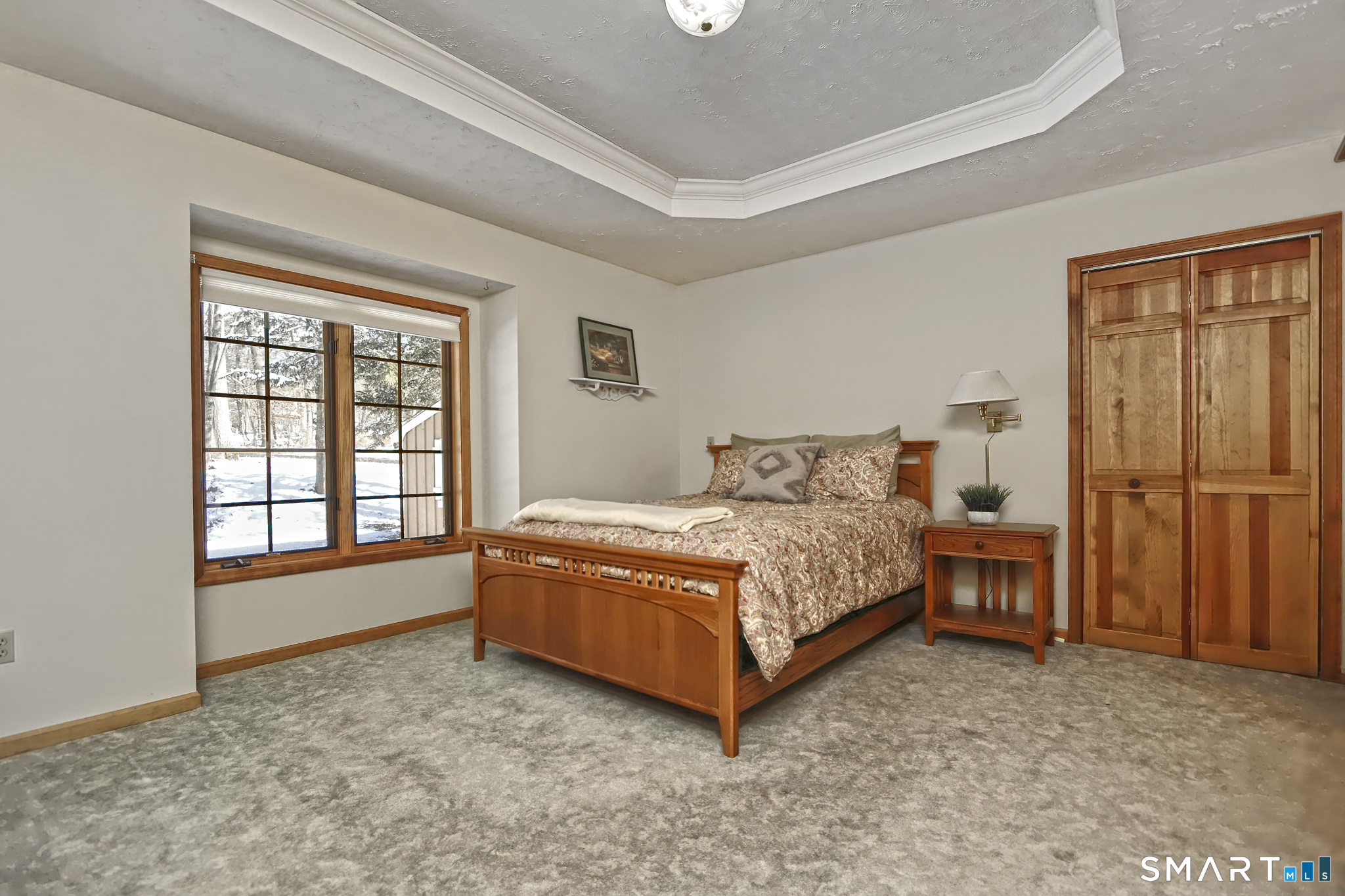 95 Ash Drive Hamden, CT 06518 - Photo 17 of 37 Wall to wall carpet in great condition newly shampooed. Large Closet Space (2), En Suite with Stall Shower, Dual Sinks.