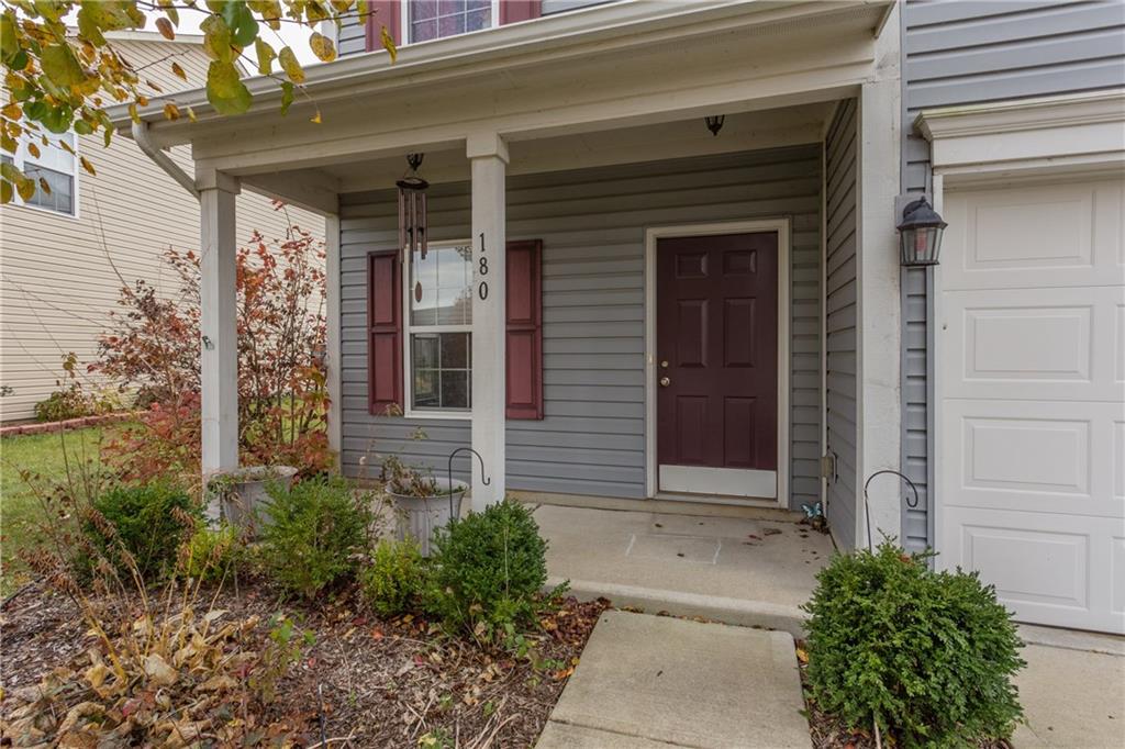180 Rambling Road Greenfield, IN 46140 - Photo 2 of 19