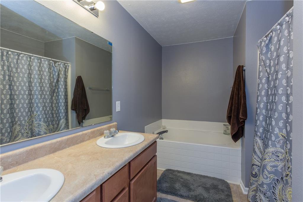 180 Rambling Road Greenfield, IN 46140 - Photo 13 of 19