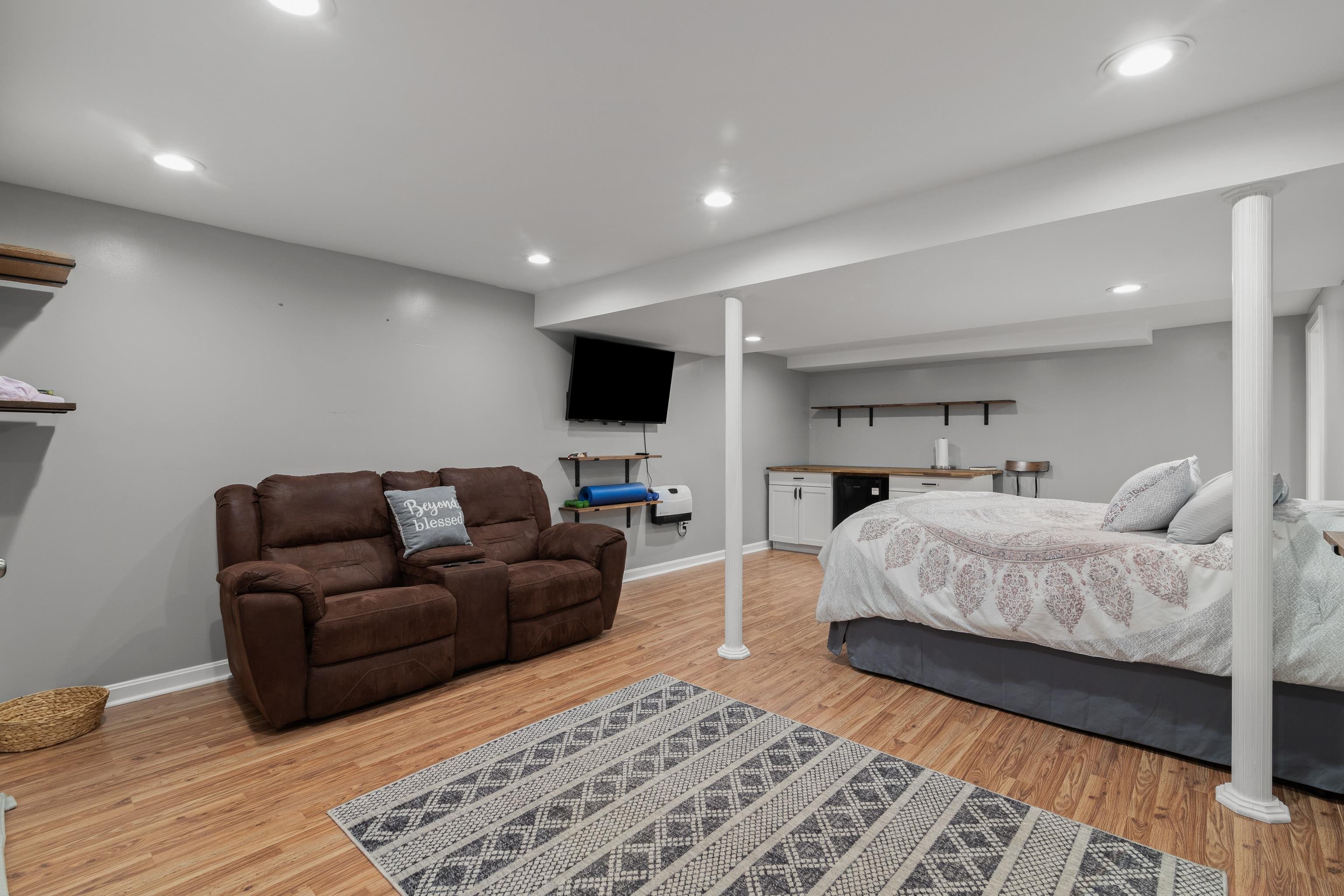 142 Mountain Road Epsom, NH 03234 - Photo 33 of 40 Gallery Image 33
