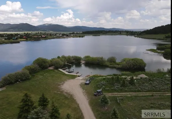 $990,000 | 3842 Whitecap Drive, Island Park, ID 83429
