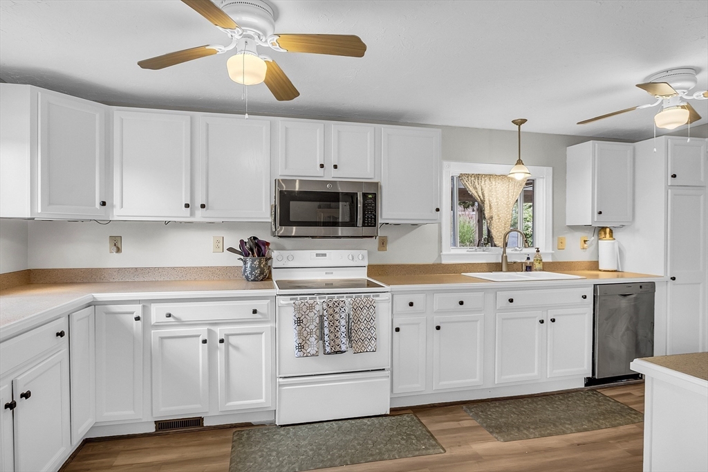 31 Maple Avenue Rutland, MA 01543 - Photo 13 of 40