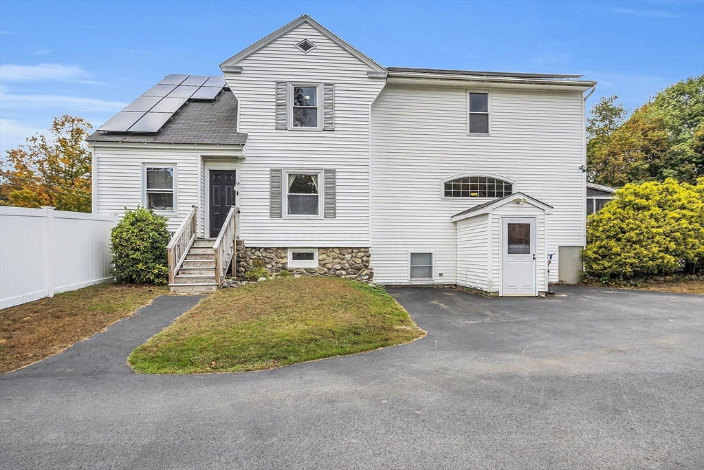 31 Maple Avenue Rutland, MA 01543 - Photo 2 of 40