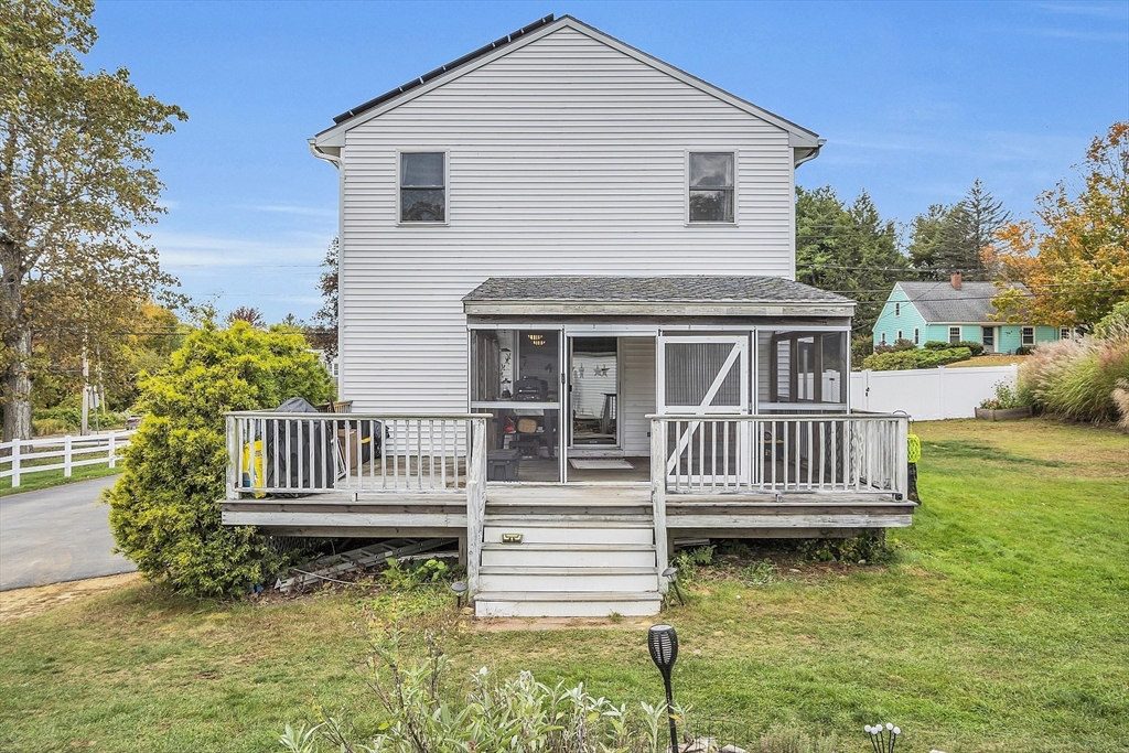 31 Maple Avenue Rutland, MA 01543 - Photo 3 of 40