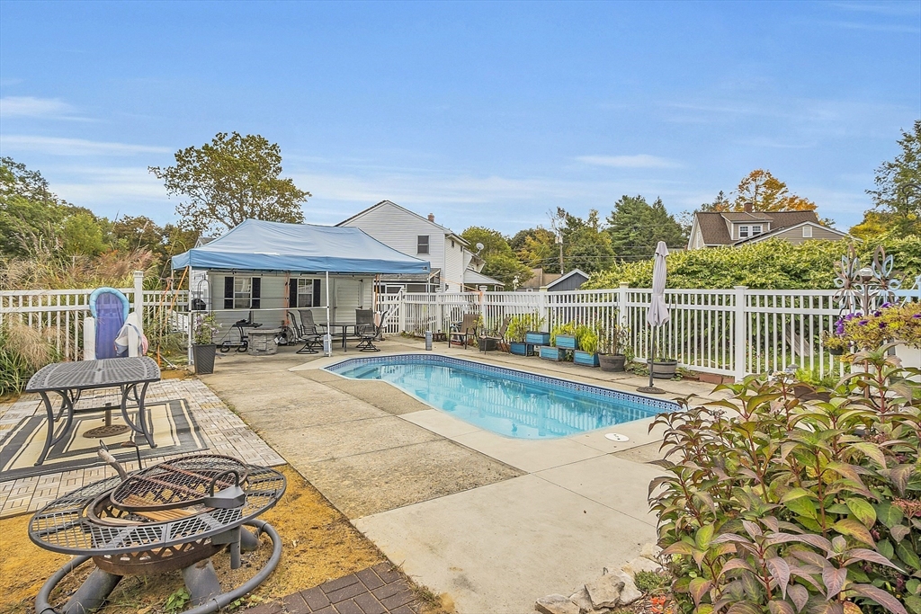 31 Maple Avenue Rutland, MA 01543 - Photo 7 of 40