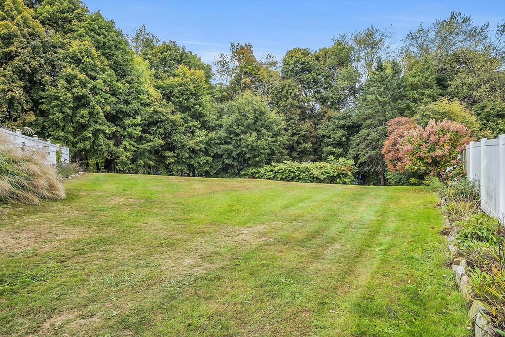 31 Maple Avenue Rutland, MA 01543 - Photo 9 of 40