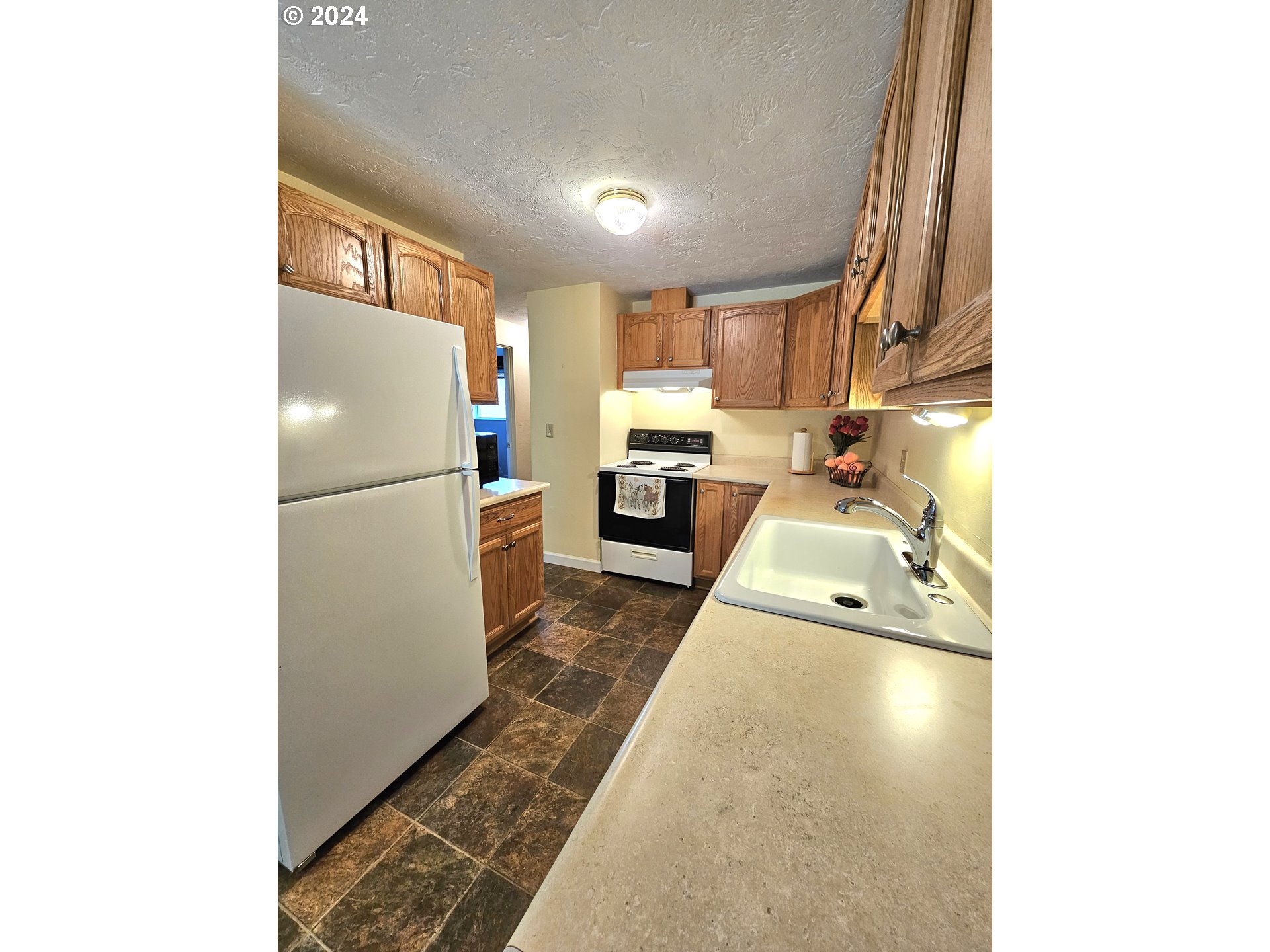 599 Coburg Road, Unit 7A Eugene, OR 97401 - Photo 14 of 38 Gallery Image 14