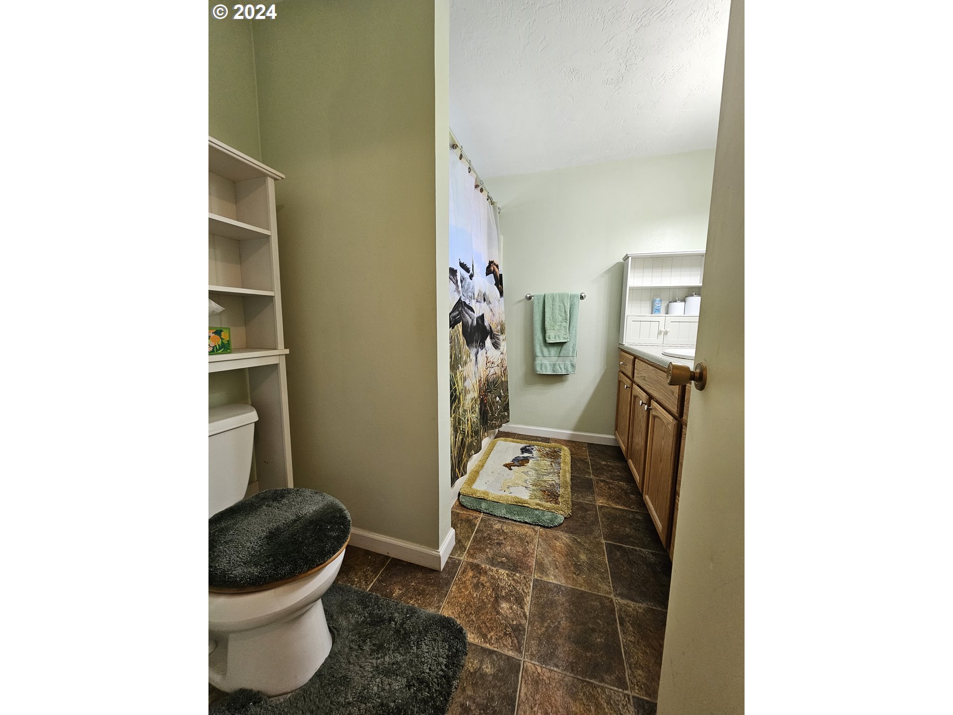 599 Coburg Road, Unit 7A Eugene, OR 97401 - Photo 24 of 38 Gallery Image 24