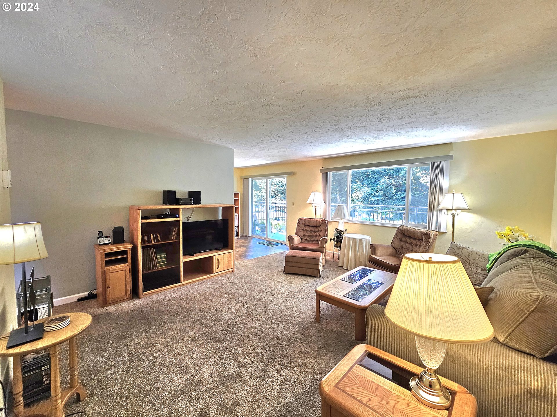 599 Coburg Road, Unit 7A Eugene, OR 97401 - Photo 6 of 38 Gallery Image 6