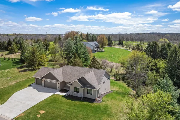 $609,900 | 309 Drumlin Loop, Ripon, WI 54971