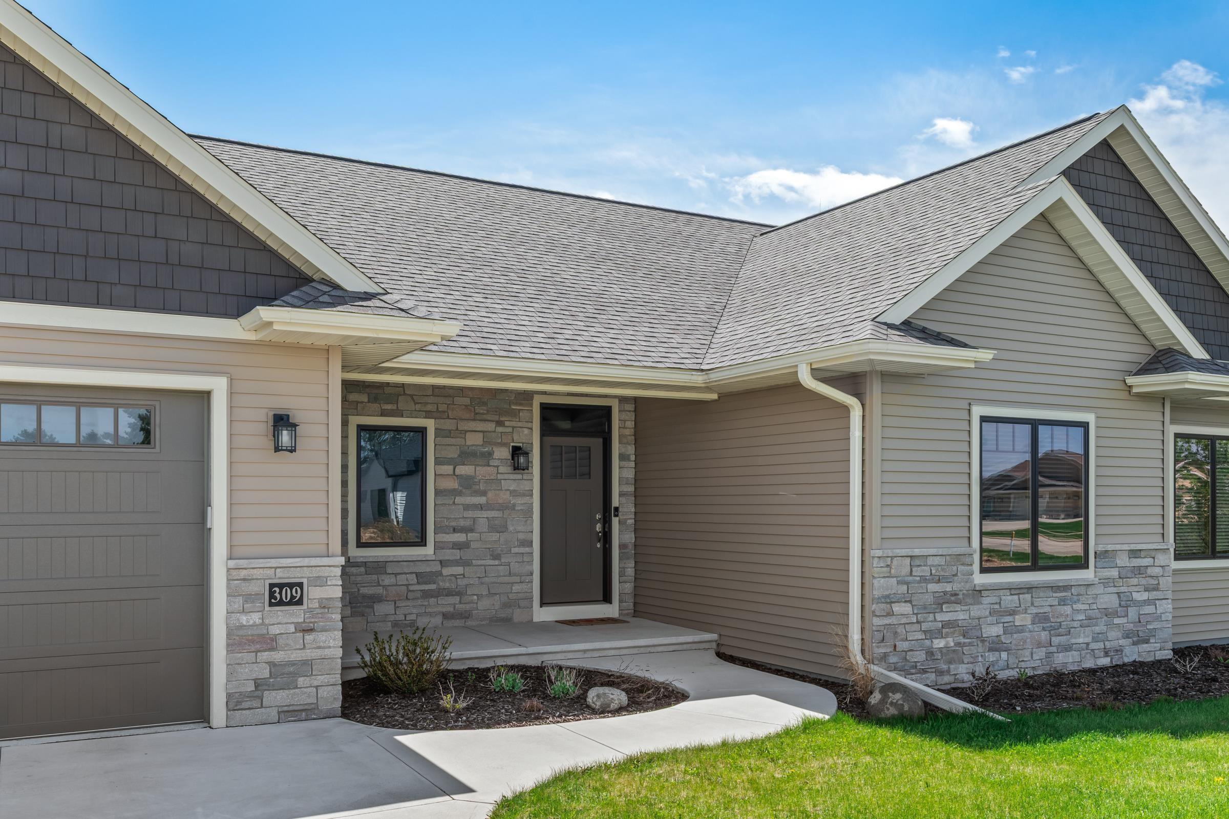 309 Drumlin Loop Ripon, WI 54971 - Photo 3 of 64