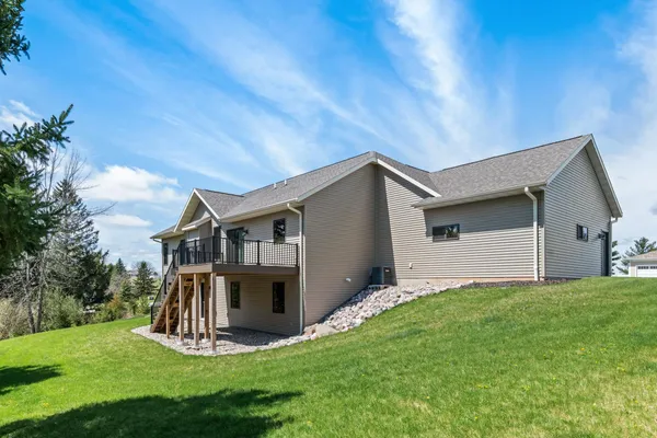 $609,900 | 309 Drumlin Loop, Ripon, WI 54971